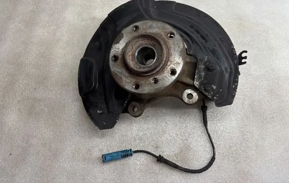 BMW X1 E84 Front wheel hub spindle knuckle