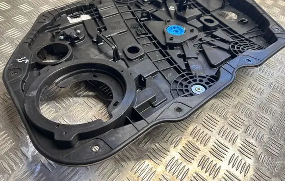 KIA EV6 Front window lifting mechanism without motor 