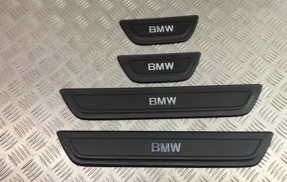 BMW X3 F25 Side skirt front trim 7205597