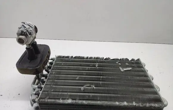 Chrysler Crossfire Air conditioning (A/C) radiator (interior) 2208300384
