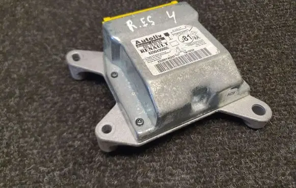 Renault Espace - Grand espace IV Airbag control unit/module 605786000 8200435005