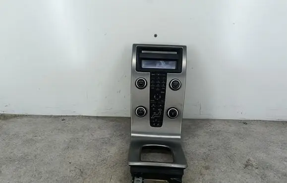 Volvo V50 Head unit multimedia control 3067256530679647