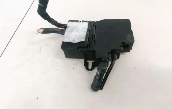 Volkswagen Phaeton Positive cable (battery)