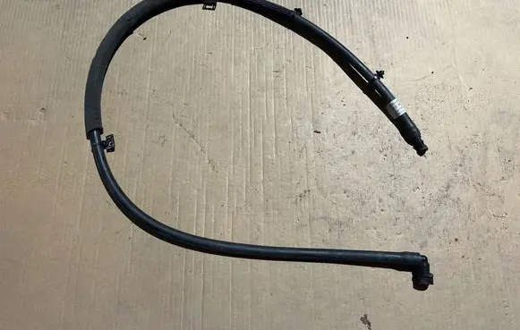Mercedes-Benz SL R231 Windshield washer fluid hose A2318602392