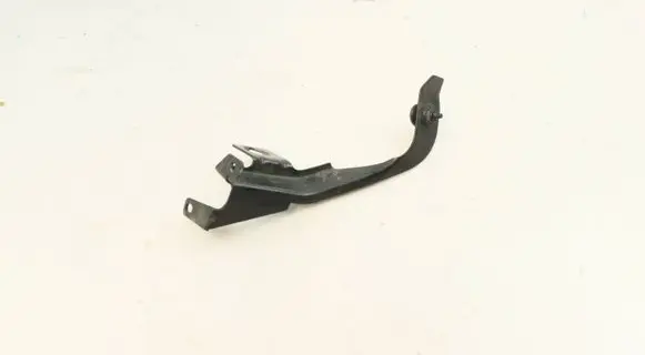BMW M6 Fender mounting bracket 7060811 51647060811 23310110