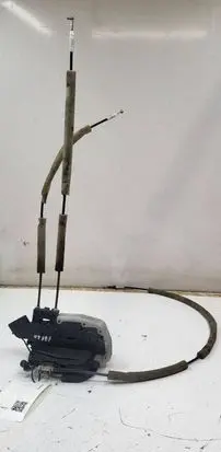 Nissan Leaf I (ZE0) Rear door lock Y2614520