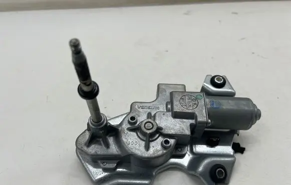 Mini Clubman F54 Rear window wiper motor 7365820 18558210