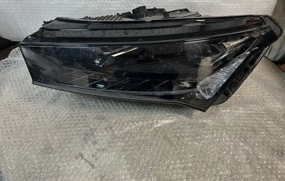 Skoda Enyaq iV Headlight/headlamp 5LB941015H