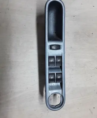 Renault Espace - Grand espace IV Electric window control switch 0012126