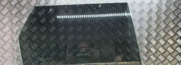 Toyota Avensis T220 Rear door window glass 43R00004