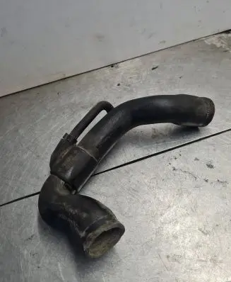 Mercedes-Benz Sprinter W901 W902 W903 W904 Engine coolant pipe/hose 6385010782