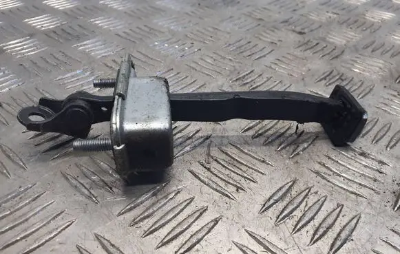 Hyundai i40 Rear door check strap stopper