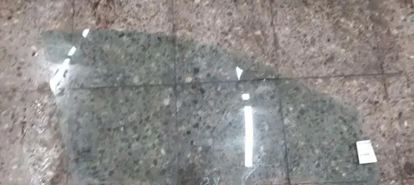 KIA Rio Front door window/glass (coupe) 