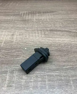 BMW 5 F10 F11 Fuel tank opening switch 8228939