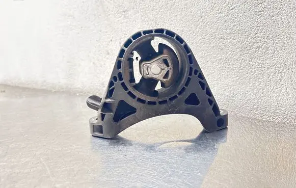 Opel Insignia A Engine mount bracket 13227769
