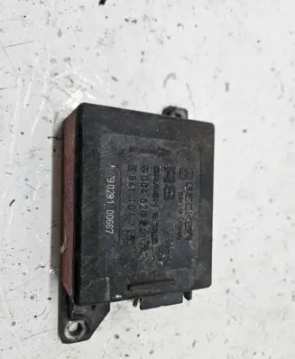 Mercedes-Benz E W124 Airbag control unit/module 0048202410 8411017160