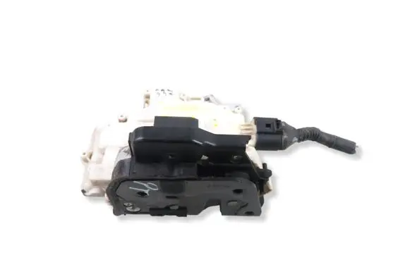 Audi A6 S6 C6 4F Rear door lock 4F0839016