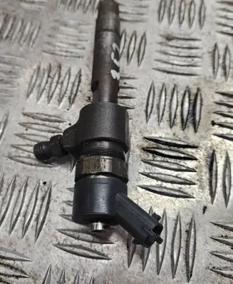 Opel Astra H Fuel injector 0445110
