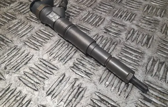 BMW X3 E83 Fuel injector 7790092 0445110161