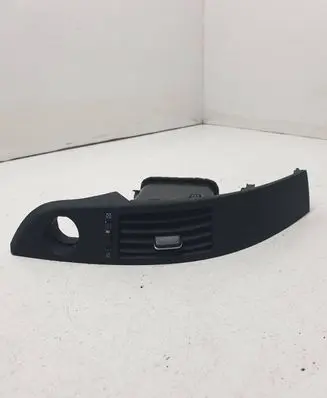 Toyota Corolla Verso AR10 Dash center air vent grill 5567064010 6556434010