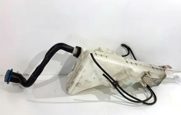 Volvo XC60 Windshield washer fluid reservoir/tank 31699968