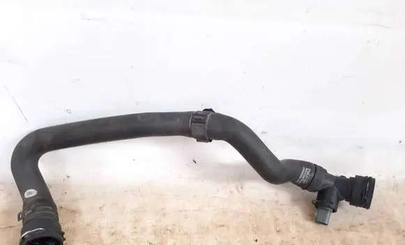 Porsche Macan (95B) Engine coolant pipe/hose 95B121109F
