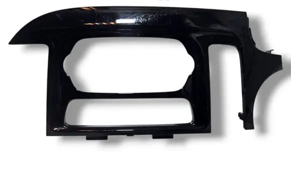 Radio/GPS head unit trim