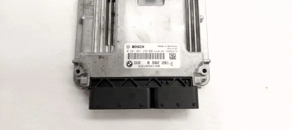 BMW 2 F22 F23 Engine control unit/module 8582281