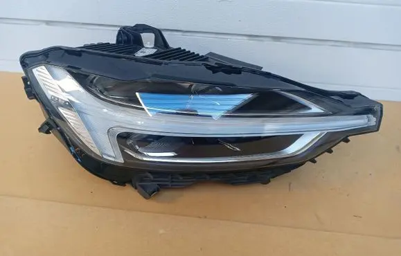 Volvo XC60 Headlight/headlamp 321335345