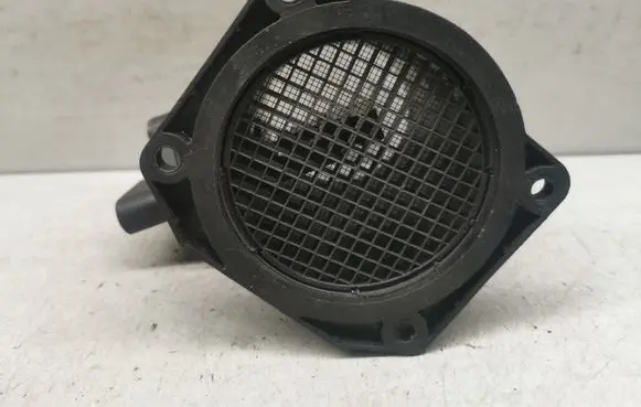 Audi A4 S4 B5 8D Mass air flow meter 06B133471