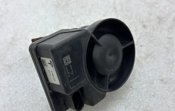 Tesla Model S Alarm system siren 101586000A 303110