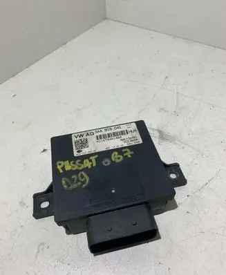 Volkswagen PASSAT B7 Power management control unit 3AA919041