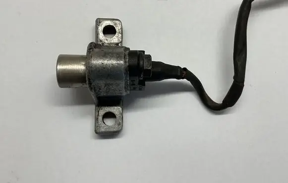 Volvo XC60 Crankshaft position sensor 1275789