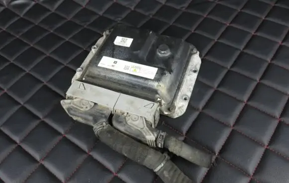 Opel Zafira B Engine control unit/module 275820467301 98113173 11050400612