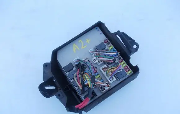 Renault Clio III Fuse box set 356231D
