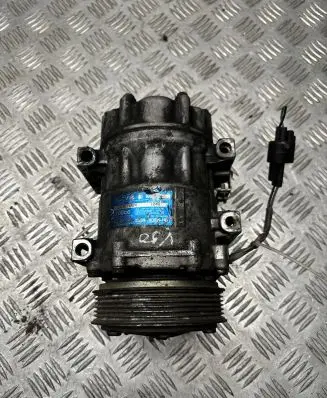 Volvo V50 Air conditioning (A/C) compressor (pump) 3M5H19D629HD