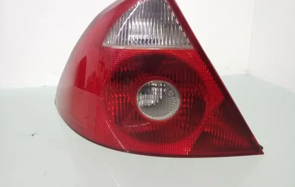 Ford Mondeo Mk III Rear/tail lights 1S7113405A 3S7113405A