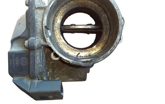 Volkswagen Caddy Throttle valve 03G128063A