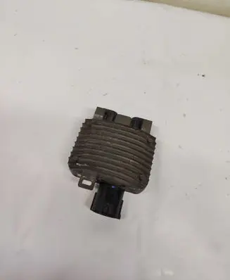 Volvo V60 Fan control module 940012301