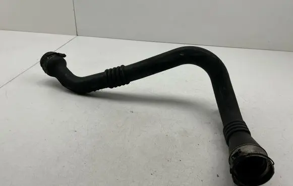 Renault Megane III Oil fill pipe 8200804000
