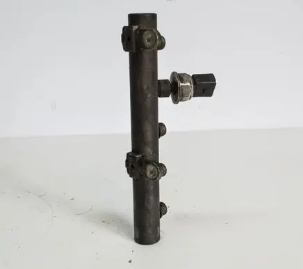 Volkswagen Touareg I Fuel main line pipe