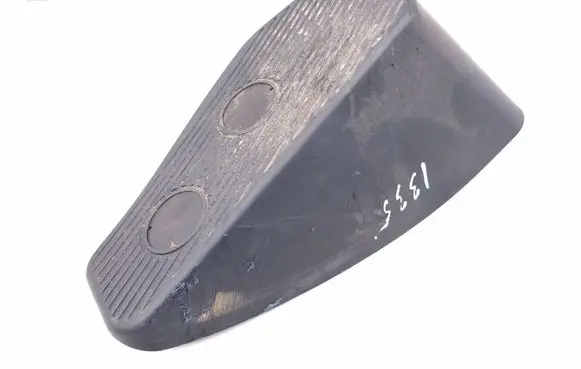 KIA Niro Foot rest pad/dead pedal 