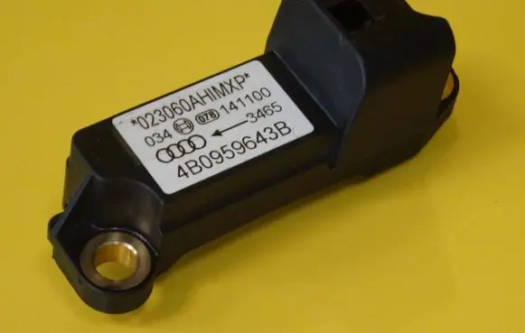 Audi A6 S6 C5 4B Airbag deployment crash/impact sensor 4B0959643B