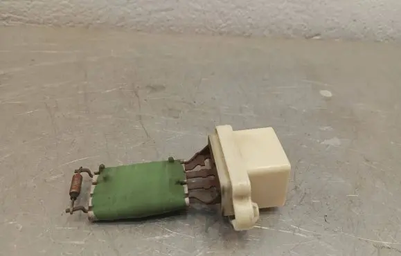 Ford Focus Heater blower motor/fan resistor 3M5H18B647AC