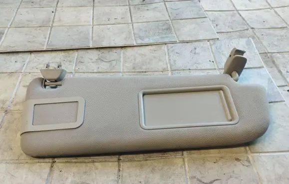 Audi A6 S6 C6 4F Sun visor 4F0857552