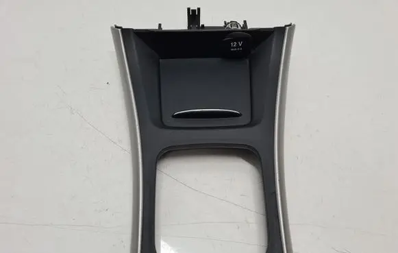 Mercedes-Benz A W169 Gear shifter surround trim plastic A16968039 A1696801207