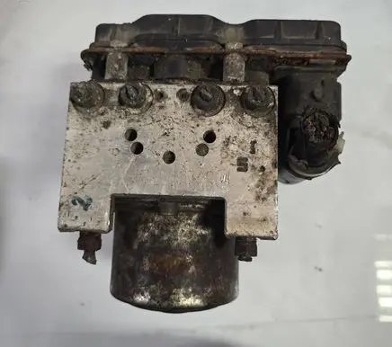 Mazda 6 ABS Pump GR1M437A0 6Y28E0036
