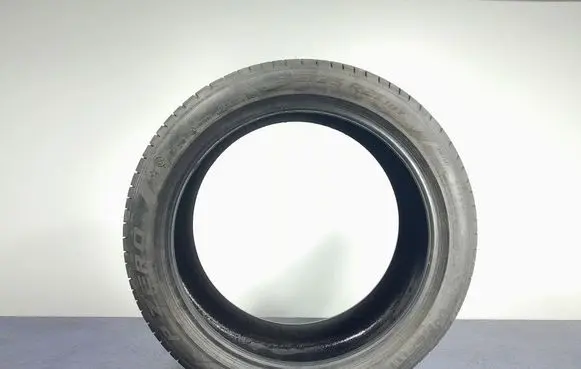 BMW X5 E53 R17 summer tire 8019227357295