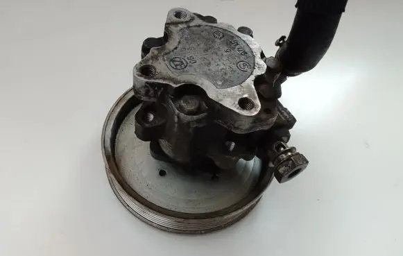 Audi A4 S4 B7 8E 8H Power steering pump 8E0145155