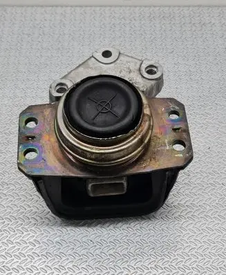 Citroen C4 I Engine mount bracket 9636583980 9636270080 9636845880